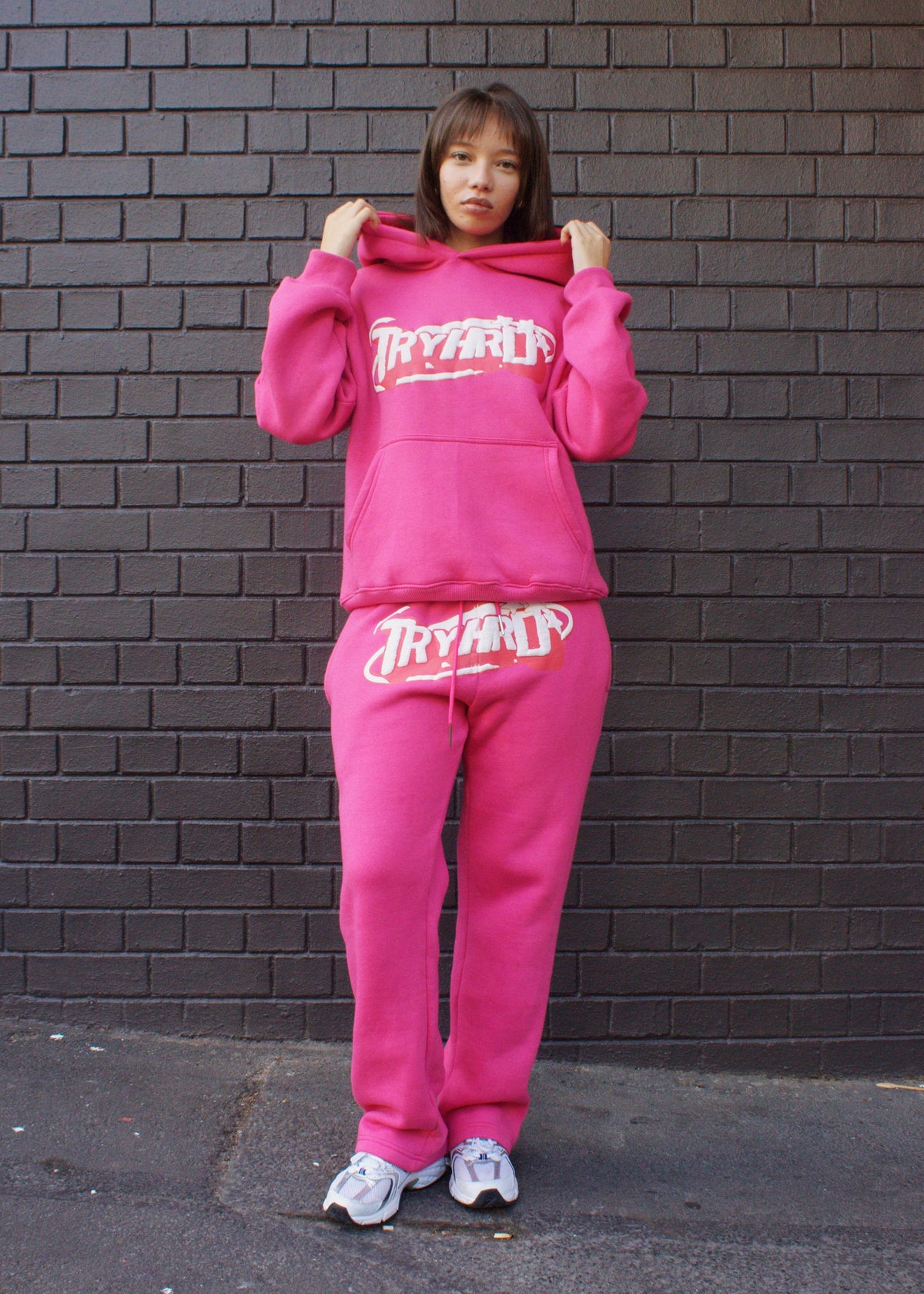 TryHrder Tracksuit in pink: puff print hoodie and joggers