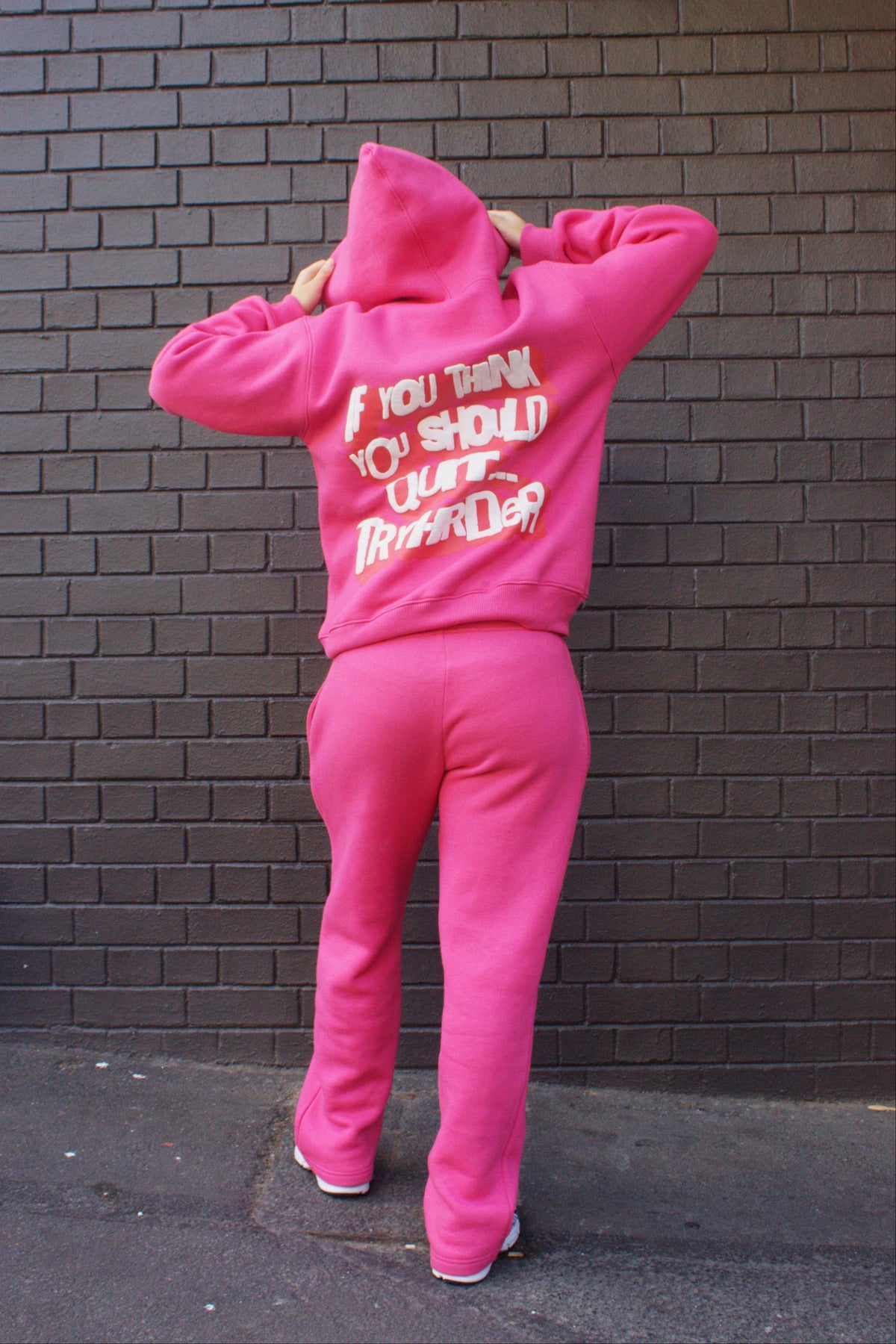 TryHrder Tracksuit in pink: puff print hoodie and joggers